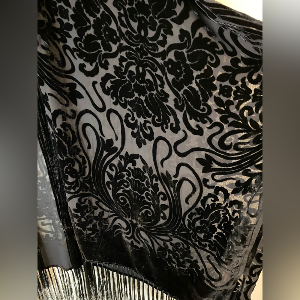 Pat Dahnke Velvet Burnout Fringe Wrap Black - Picture 8 of 13